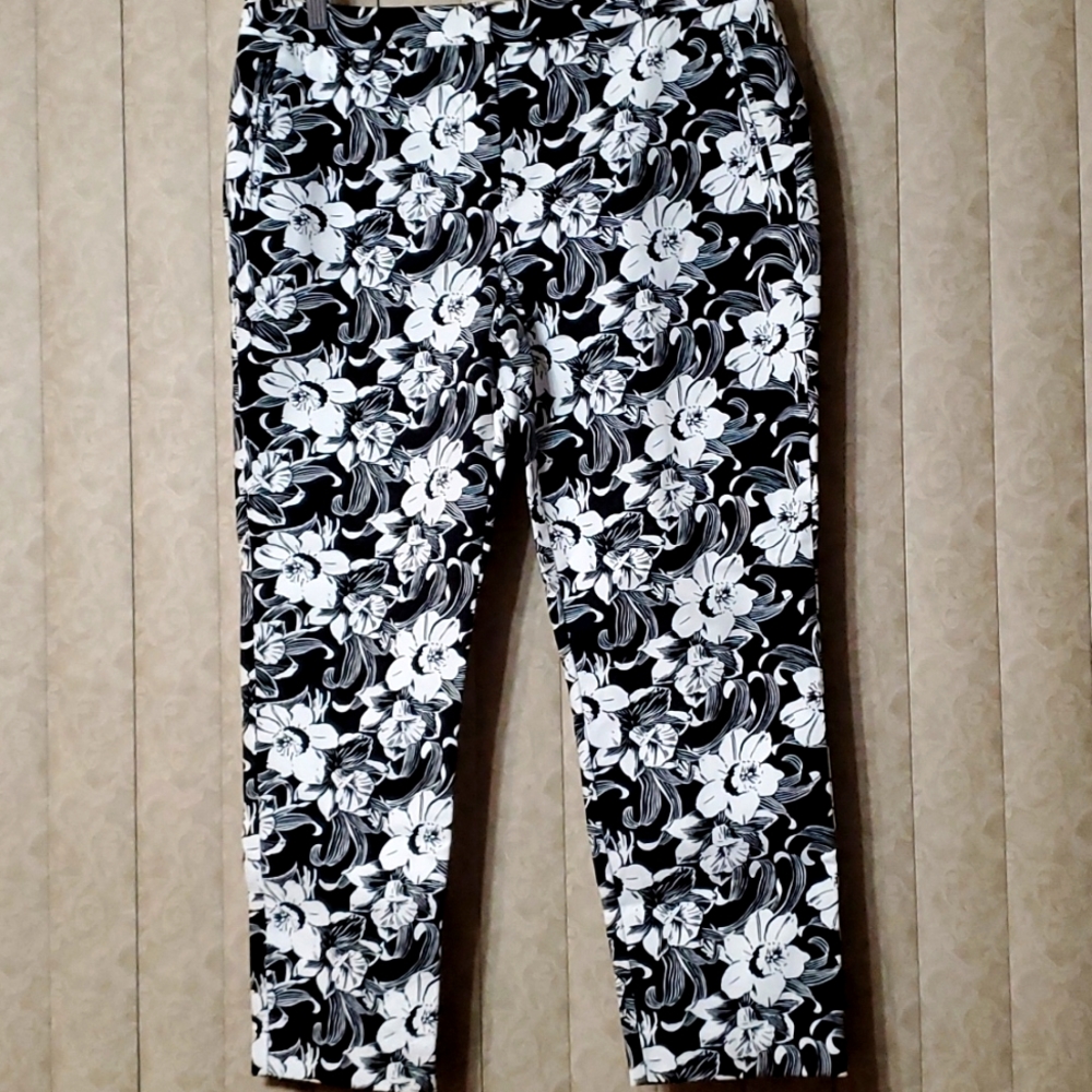 ADRIANNA PAPILL Printed ankle pant 12 black/ White